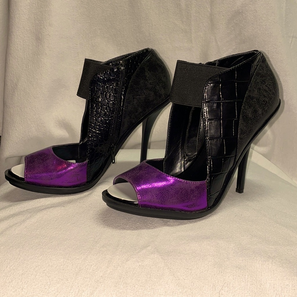 COPY - Black/Purple cuffed ankle, side zipper, si…